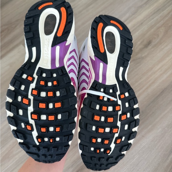 Nike Air Pegasus 2005 - Picture 3 of 4